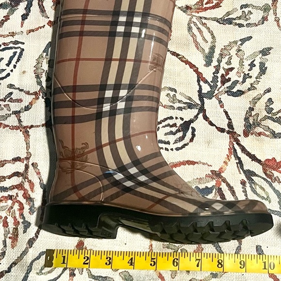 Burberry Tan Plaid Winter & Rain Boots - Picture 11 of 11